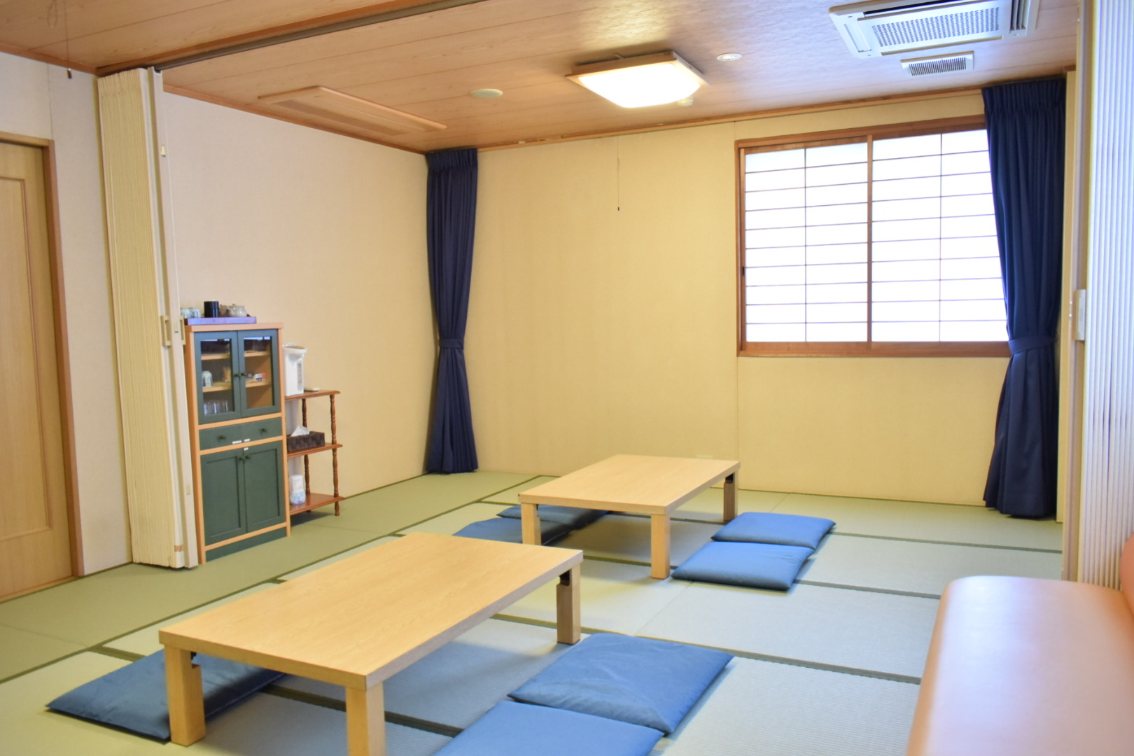 賀茂斎場風景1F控室